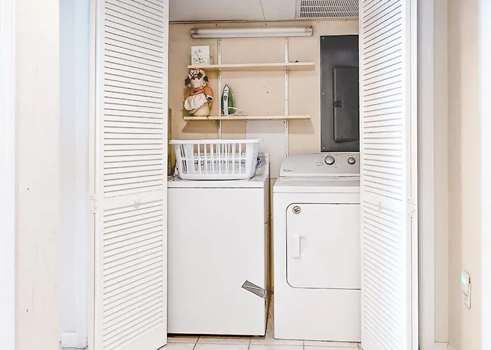 Hébergement de vacances Oceanfront Getaway With Free Wifi A Private Washer & Dryer Shared Pool & Tennis